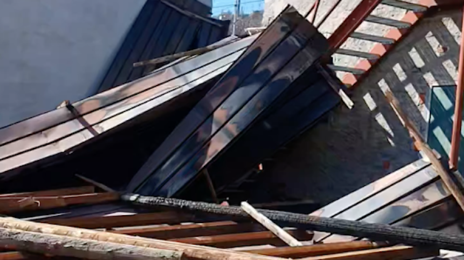 Forte vento, numerosi interventi dei Vigili del Fuoco per danni 